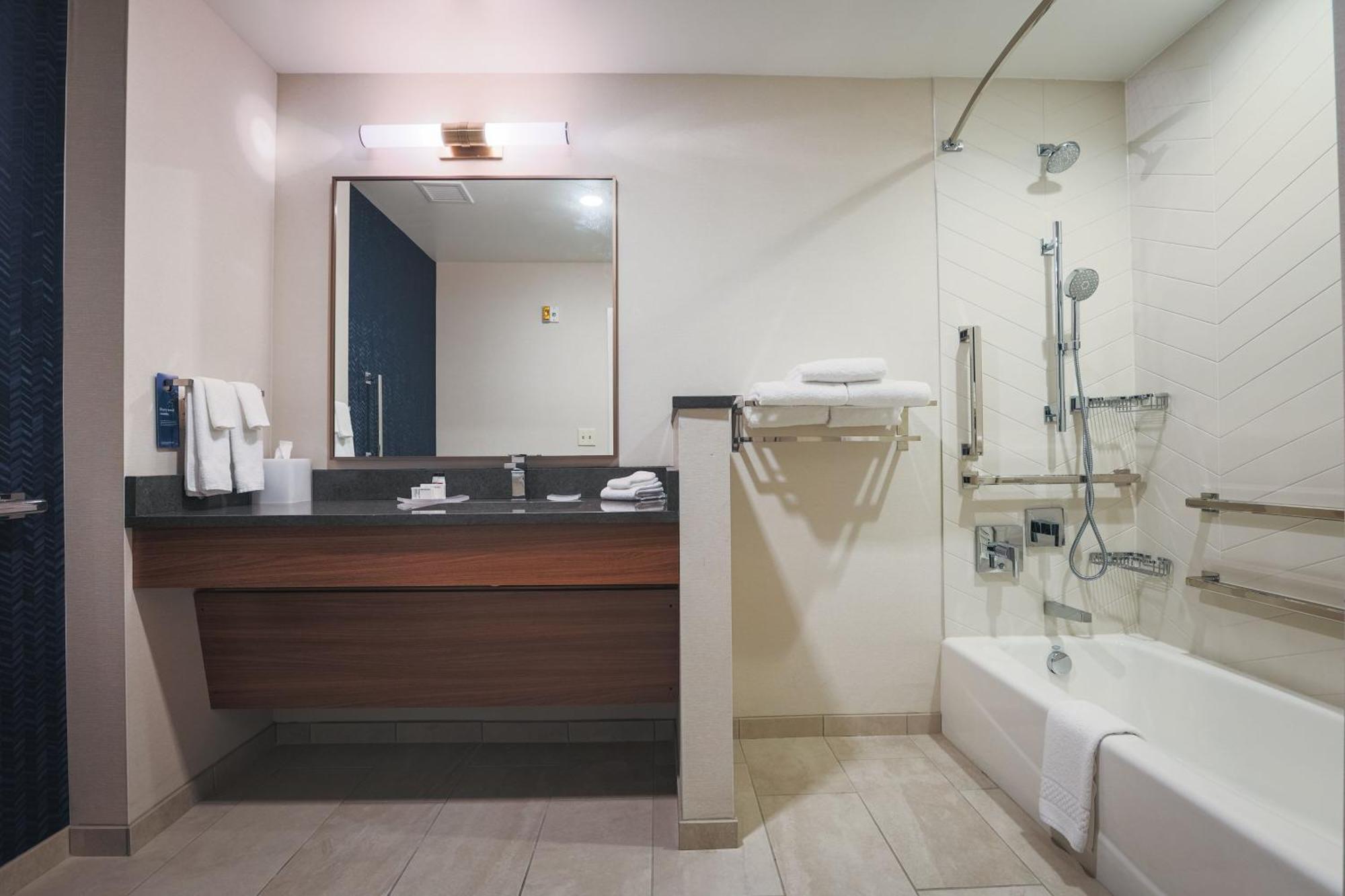 Fairfield Inn & Suites Μαρκέτ Εξωτερικό φωτογραφία