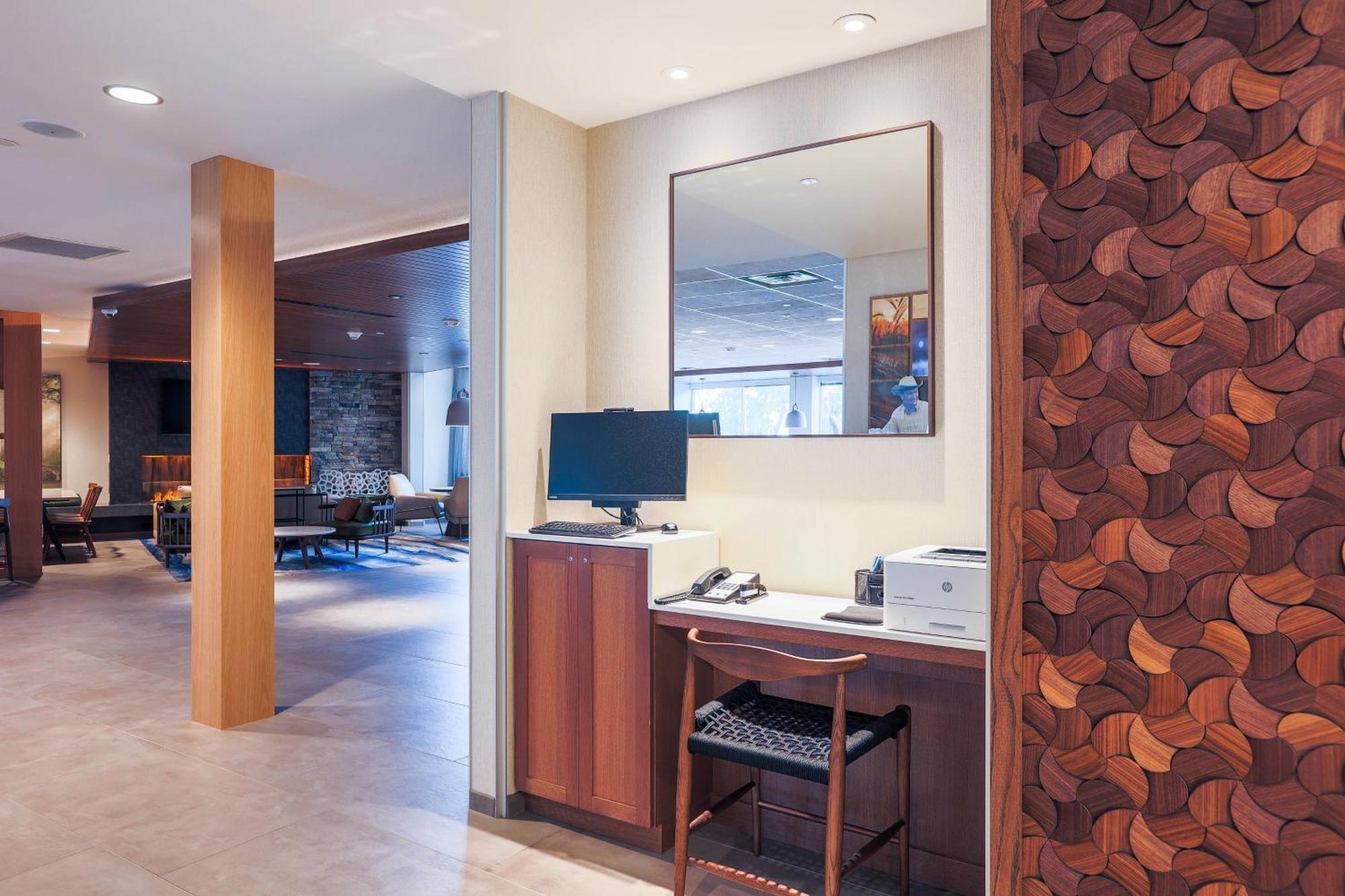 Fairfield Inn & Suites Μαρκέτ Εξωτερικό φωτογραφία